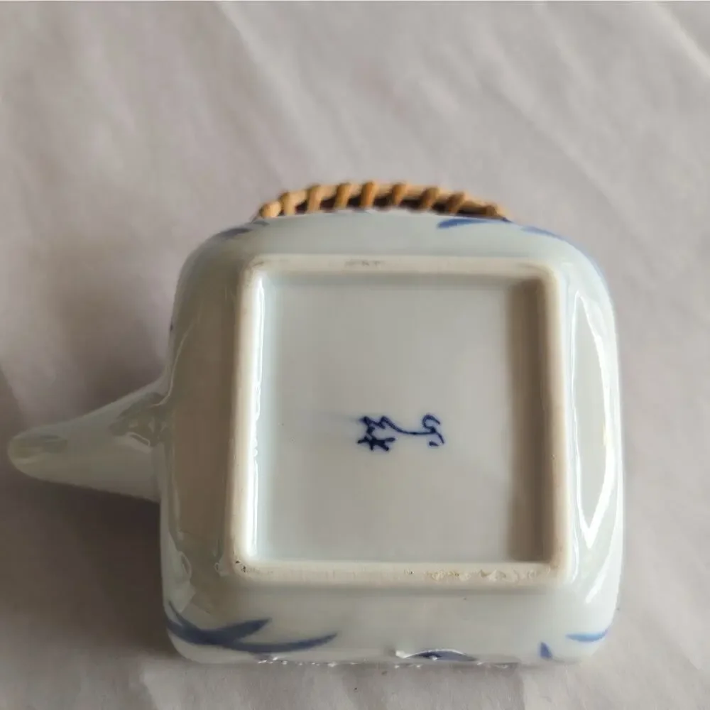 Vintage Arita Japan Blue & White Porcelain Dobin Teapot Sake Pot Hand Painted 惣